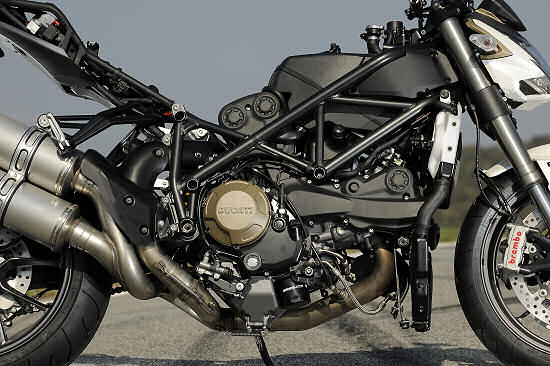 Prueba de la Ducati 1098 Streetfighter 2009