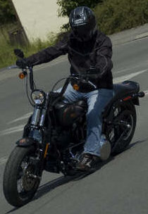 Prueba de la Harley-Davidson FLSTSB 1584 SOFTAIL CROSS BONES 2009