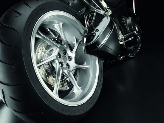 Prueba de la Honda VFR 1200 F 2010