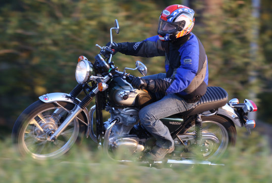 Prueba de la Kawasaki W 800 2011