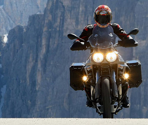 Prueba de la Moto-Guzzi STELVIO 1200 NTX 2009