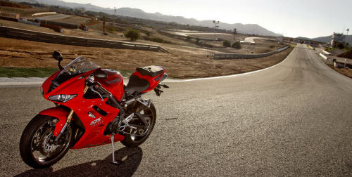 Prueba de la Triumph 675 Daytona 2009
