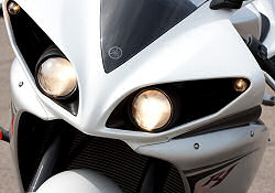 Prueba de la Yamaha YZF-R1 1000 2009