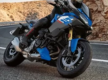 BMW F 900 XR