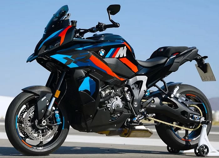 BMW M 1000 XR