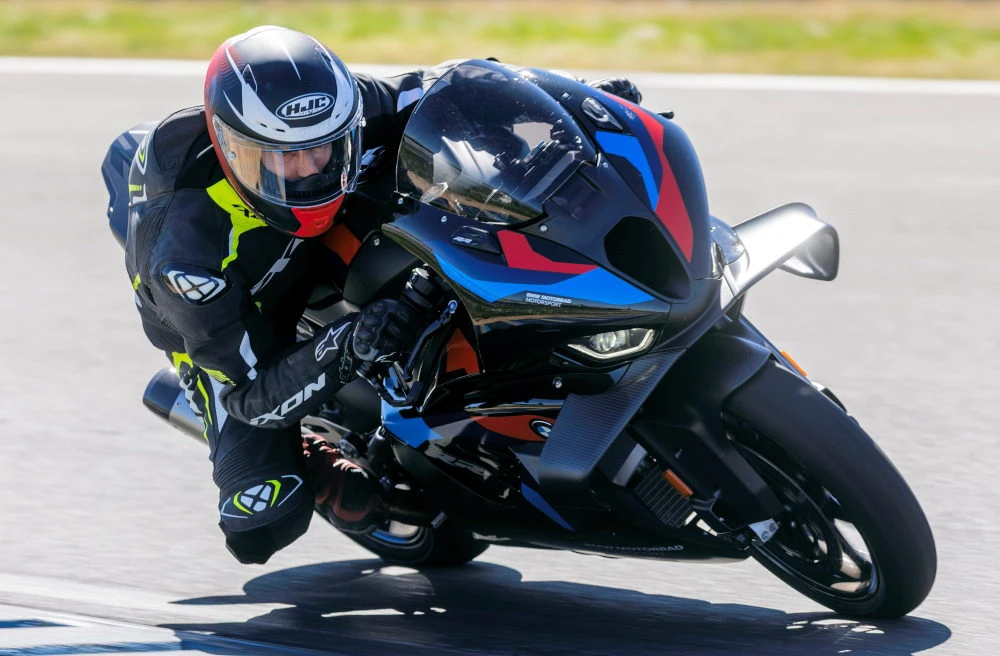Essai de la BMW M 1000 RR 2025