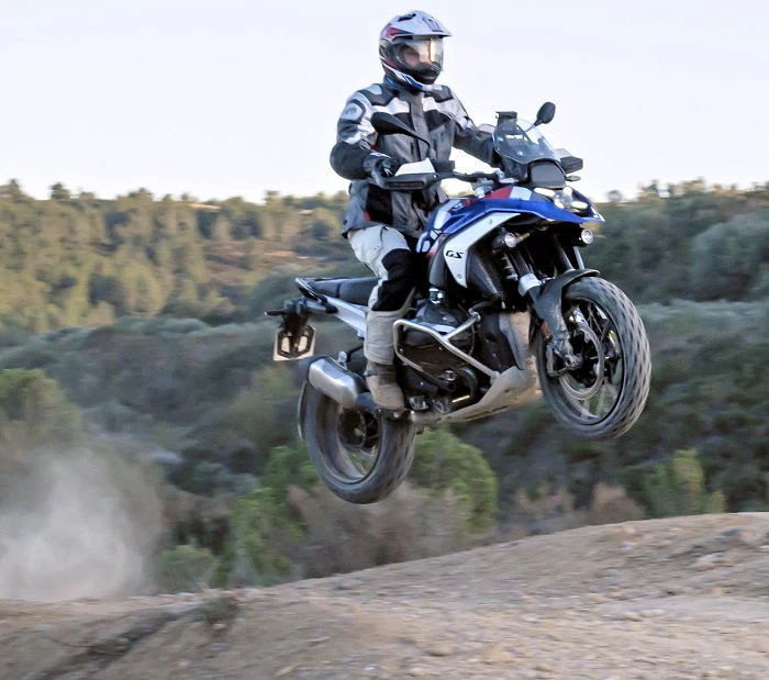 Essai de la BMW R 1300 GS - elle vole !