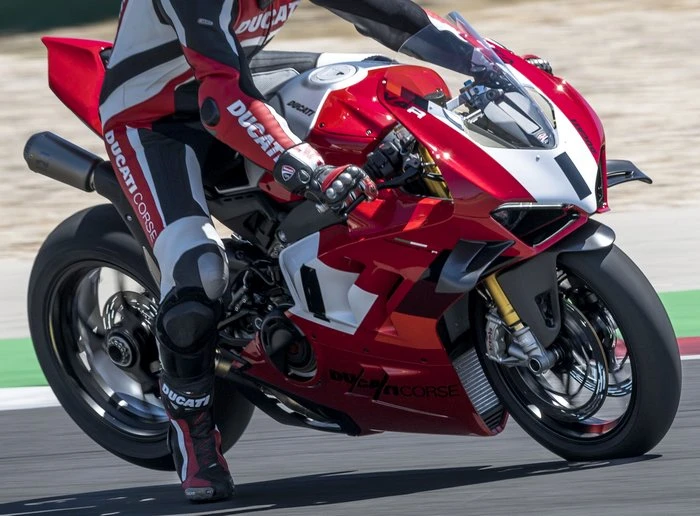 Ducati 1000 Panigale V4 R 2023