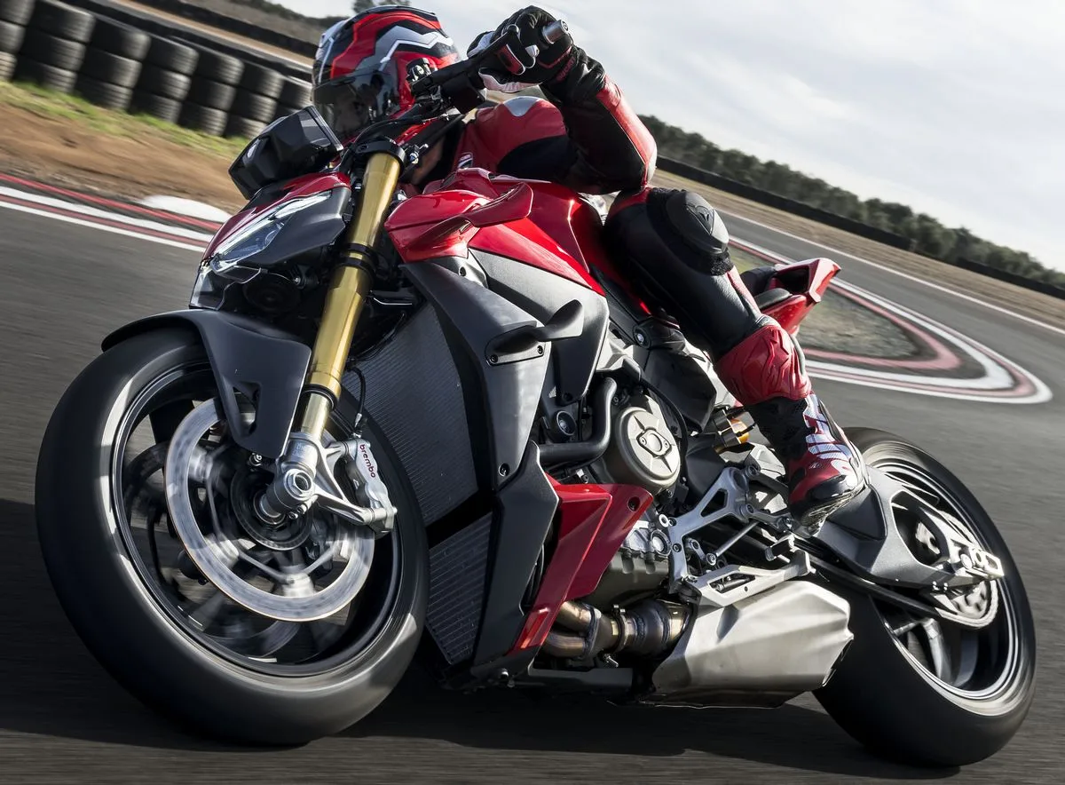 Ducati 1100 Streetfighter V4 S