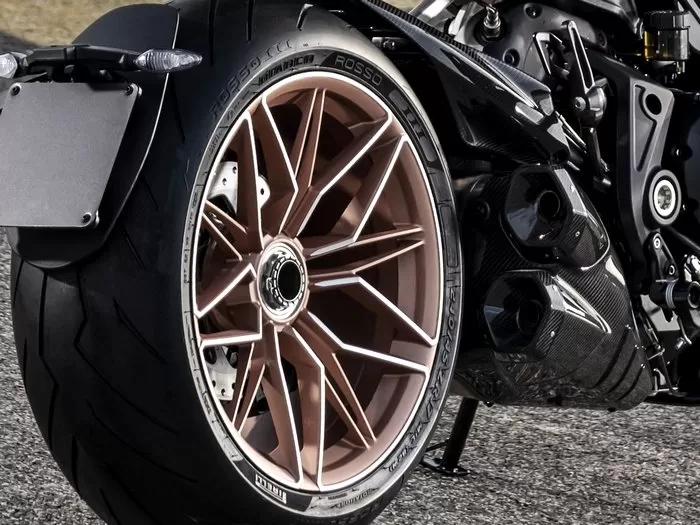Ducati DIAVEL 1260 S Lamborghini