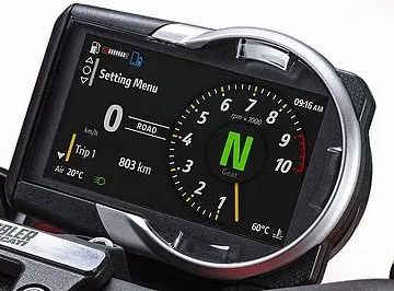 Compteur TFT du Ducati 800 Scrambler Next-gen