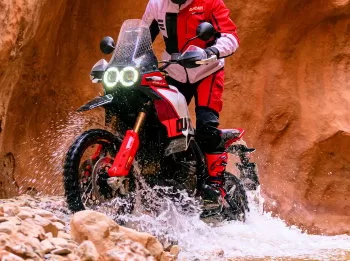 Ducati DesertX Rally 937