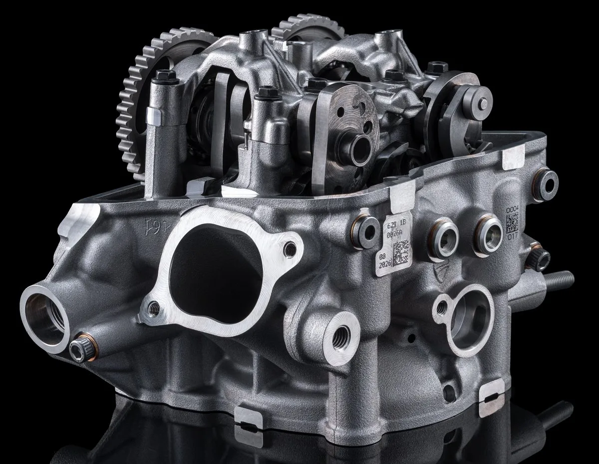 Une culasse et ses engrenage d'un moteur de Ducati Desmo 250 MX