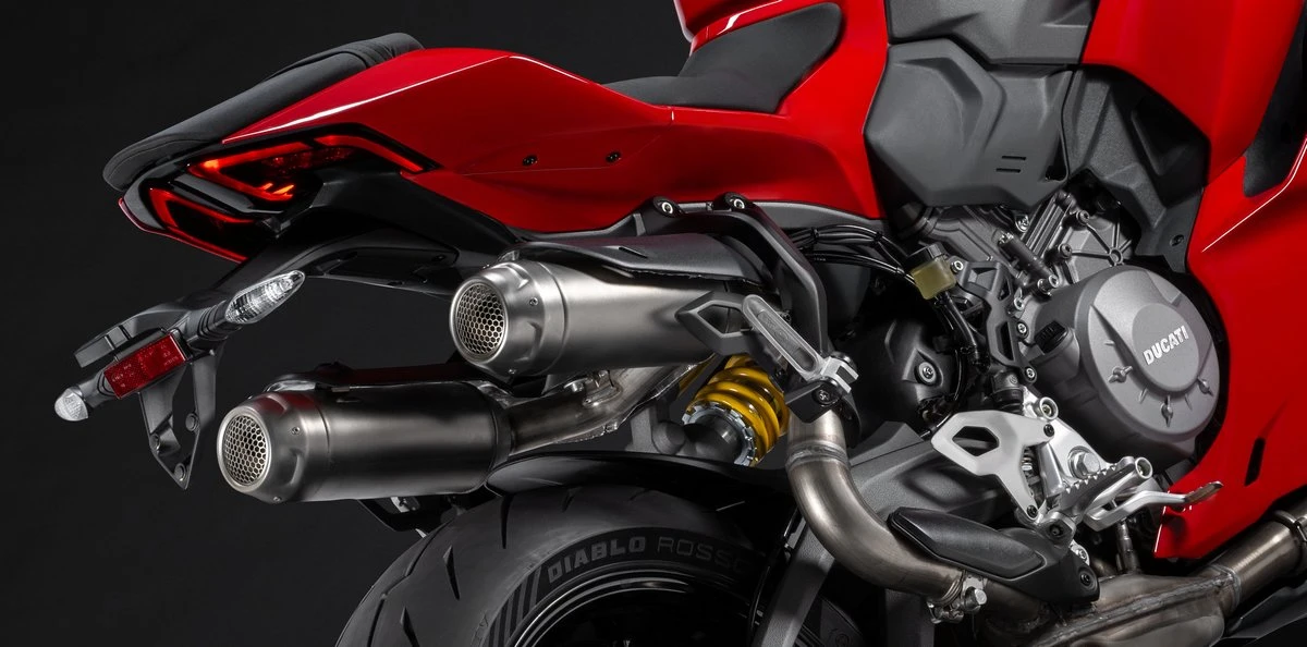 Ducati 890 Panigale V2  2025