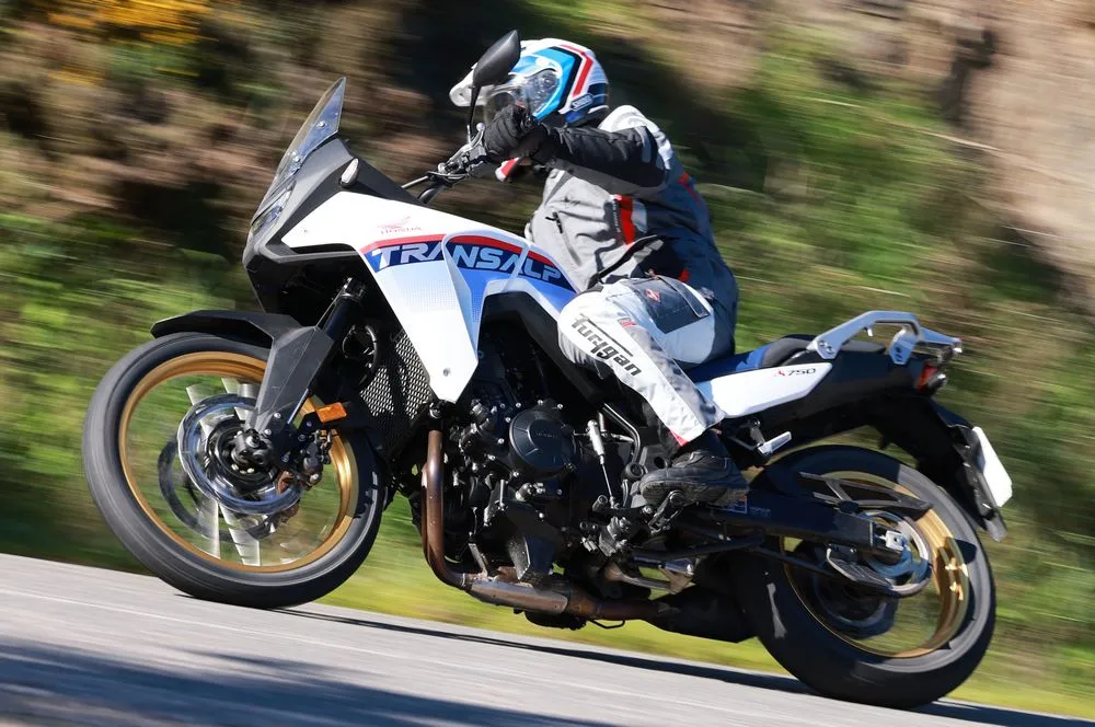 Essai de la Honda 750 Transalp 2025