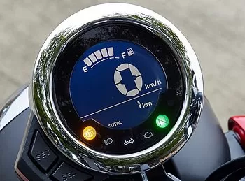 Honda ST 125 Dax