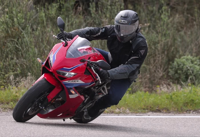 L'agilité de la CBR 650 R