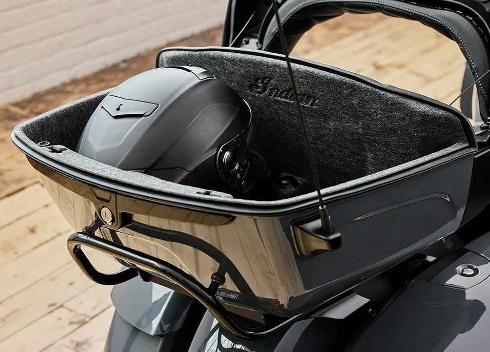 Le top-case d'une Indian 1830 Pursuit