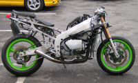 KAWASAKI  ZXR 400 R