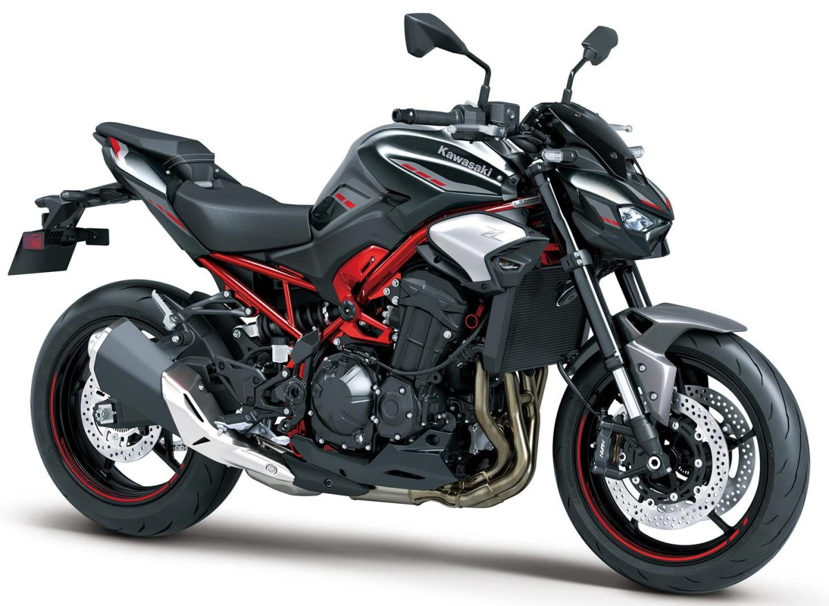 Kawasaki Z 900 2025