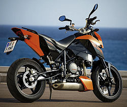 KTM 690 DUKE 3 KTM 690 DUKE 3