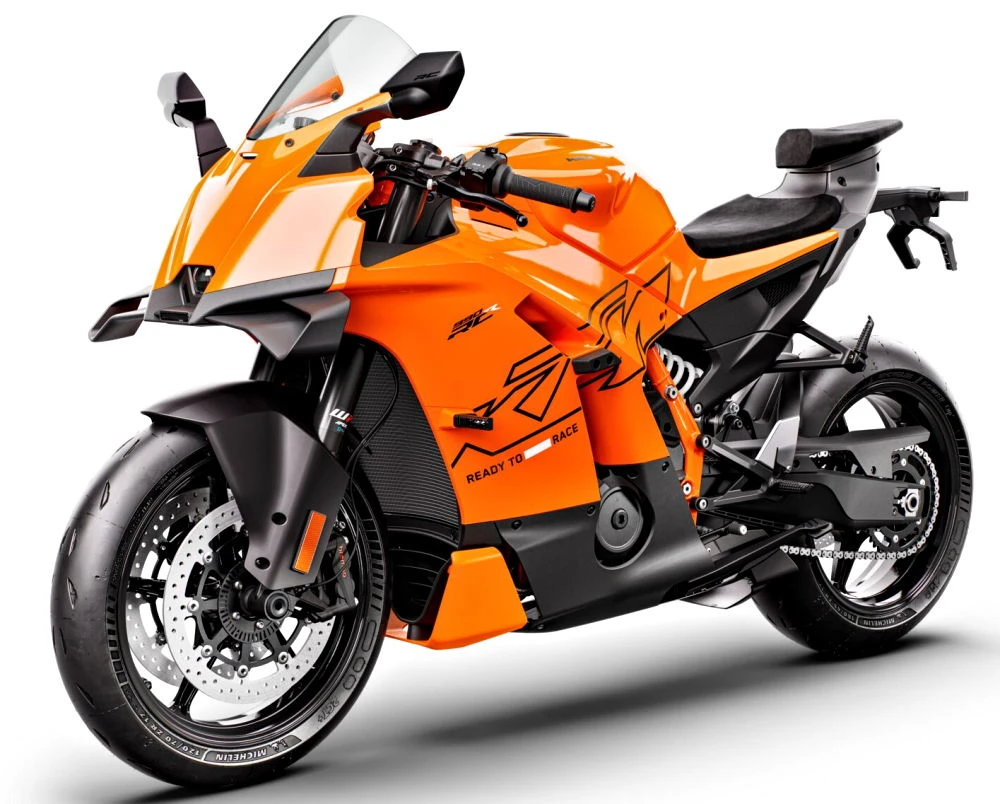 Photo sutdio de 3/4 avant de la KTM 990 RC R