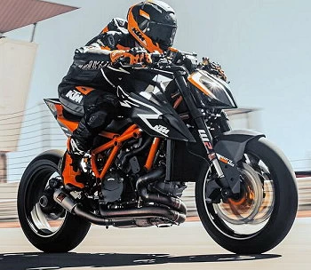 KTM Superduke 1290 RR 2023