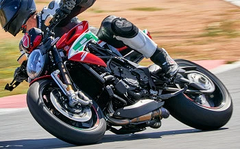 MV-Agusta 800 Dragster RC SCS 2022