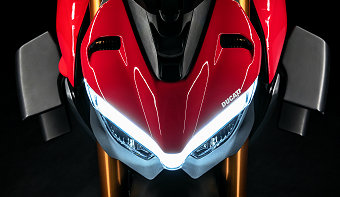 Ducati 1100 Streetfighter V4 S