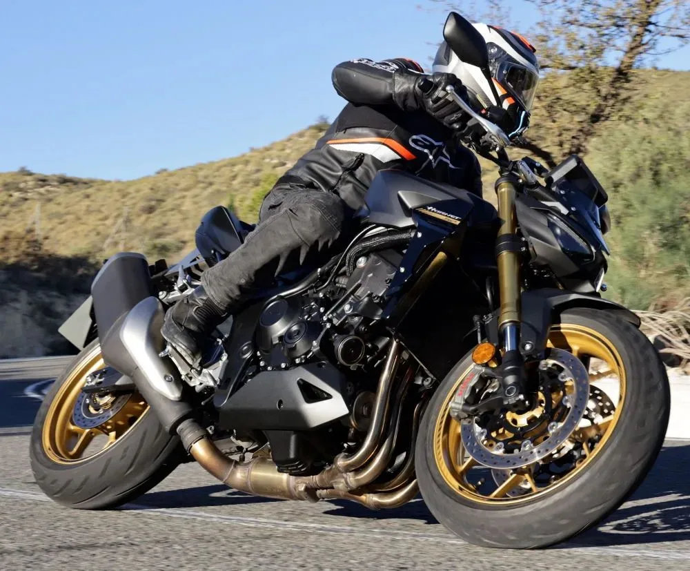 Equiepement-pilote-moto-Honda-Motoplanete