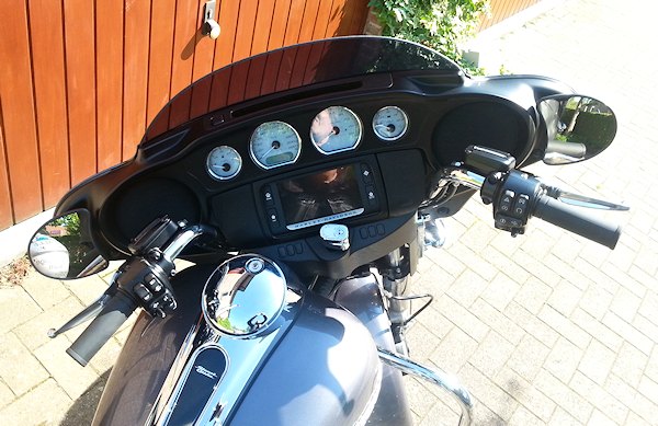 Prueba de la Harley-Davidson 1690 STREET GLIDE SPECIAL FLHXS 2016