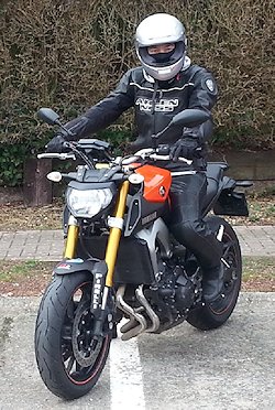 Prueba de la Yamaha MT-09 850 2015