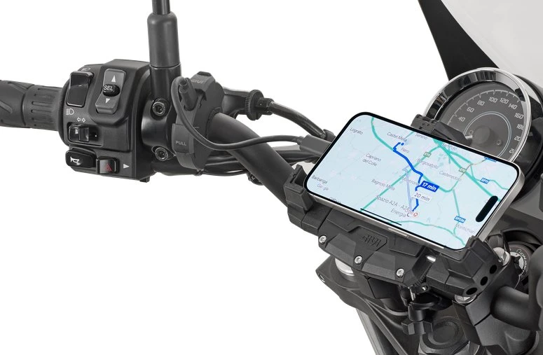 Une prise USB Givi S120