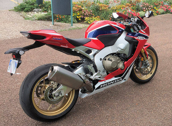 Prueba de la Honda CBR 1000 RR Fireblade SP 2017