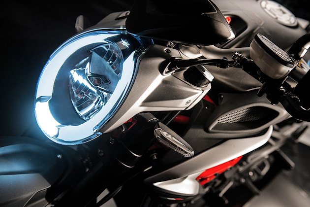MV-Agusta 800 BRUTALE 2016