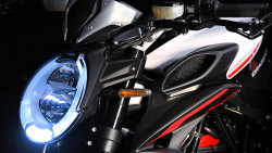 MV-Agusta 800 Dragster RR 2020
