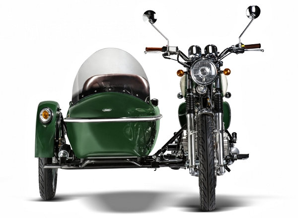 Mash 400 Family Side 2018