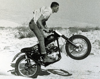 Triumph 900 Bonneville T 100 Bud Ekins Special Edition