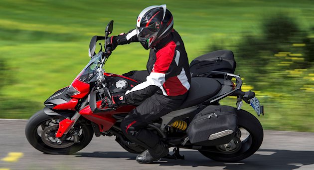 Ducati 821 Hyperstrada 2014