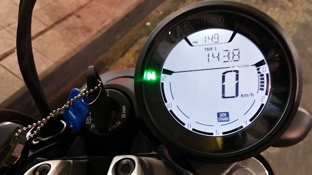 Prueba de la Ducati SCRAMBLER 400 Sixty2 2016