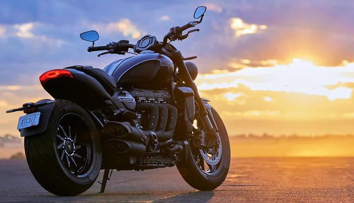 Triumph 2500 Rocket III R Storm