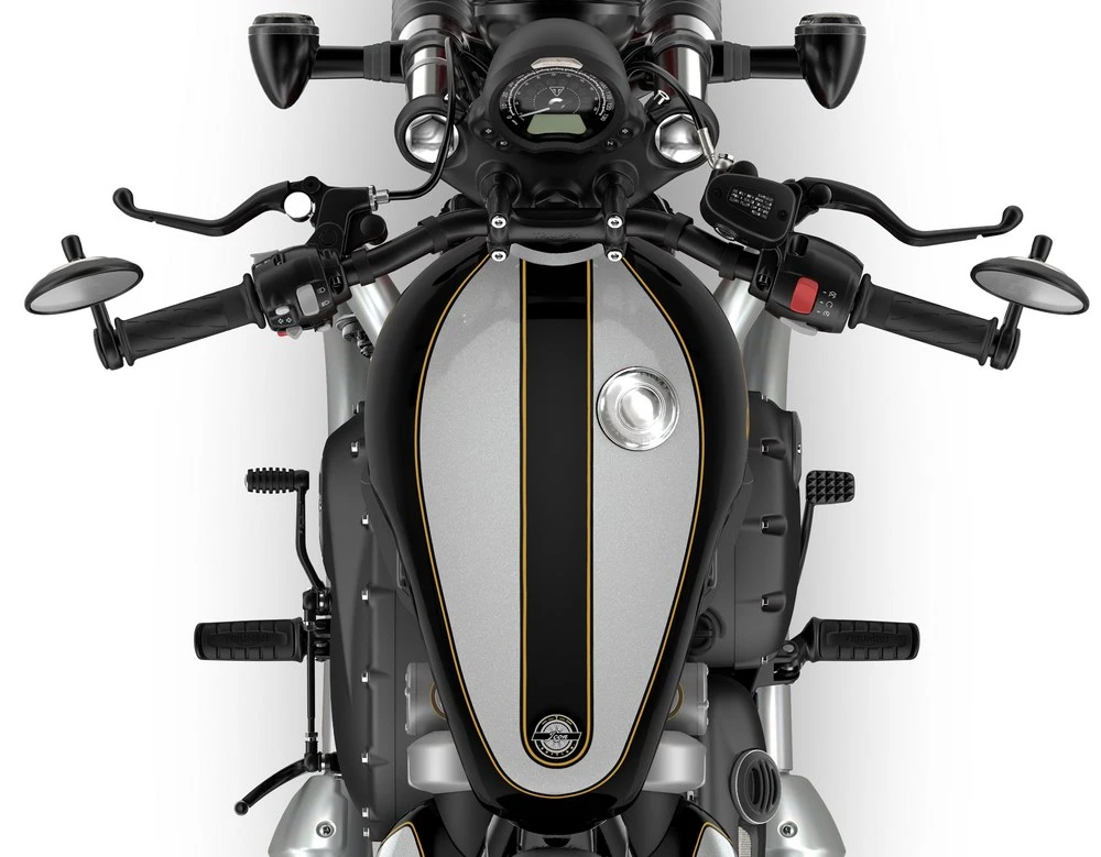 Le réservoir de la Triumph 1200 Bonneville Bobber Icon Edition
