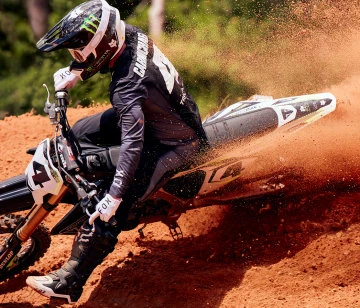 Triumph TF 450-RC