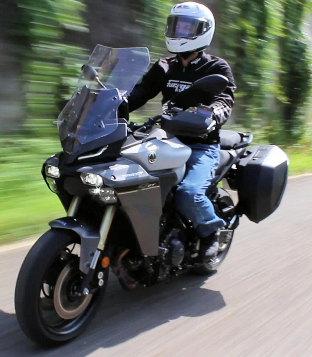 Essai de la Yamaha 900 Tracer 9 GT 2025