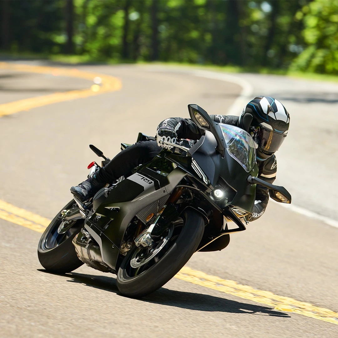 Yamaha 900 R9 2025