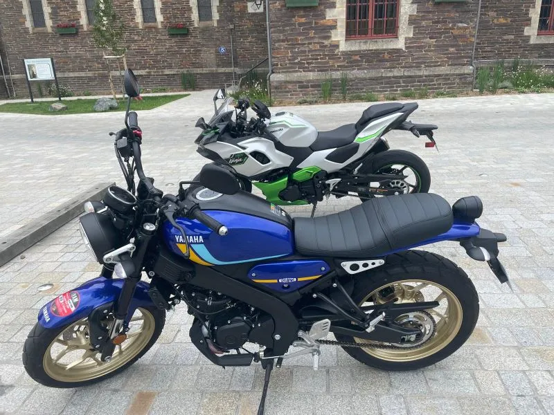 Yamaha-XSR-125-Kawasaki-Ninja-7-Hybrid