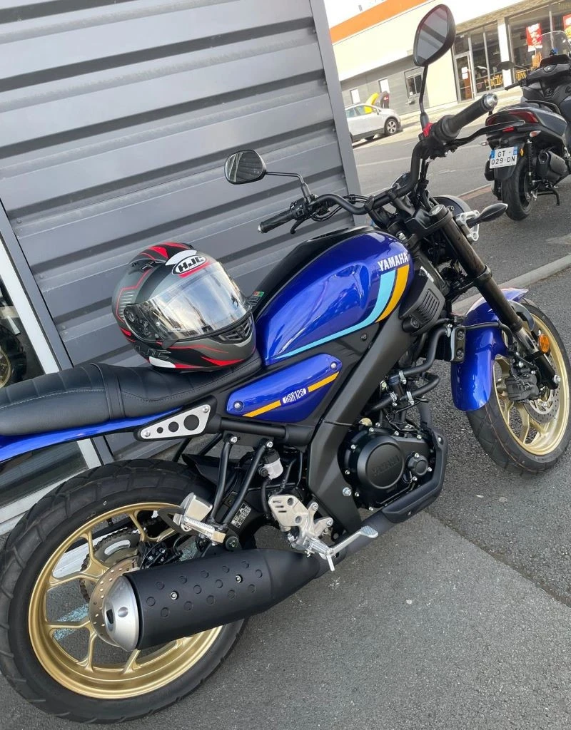 photo-yamaha-xsr125-bleu